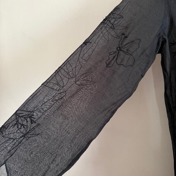 90s Vintage Black Sheer Silk Cotton Organza Floral Embroidered Popover | Medium - Picture 4 of 9